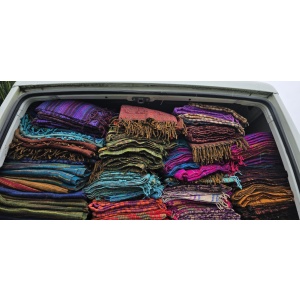 Shawl-Blanket Asstd colours.designs